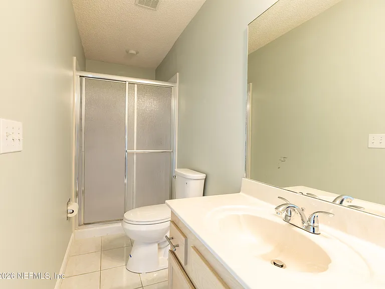 4635 Forest Glen Ct — Photo 13