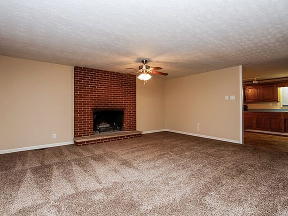 2nd image of 1385 Twilight Dr