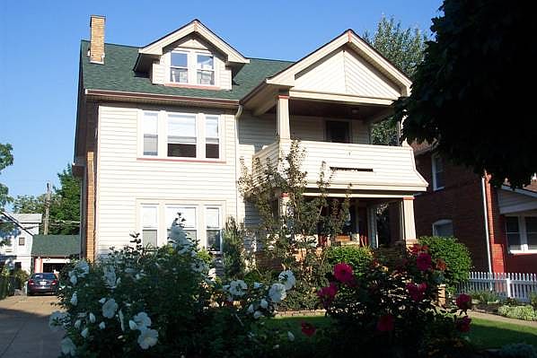 1st image of 2025 Lincoln Ave