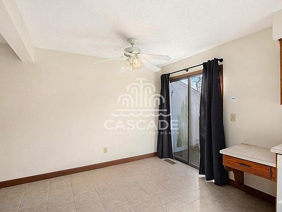 4th image of 3510 NE Independence Ave