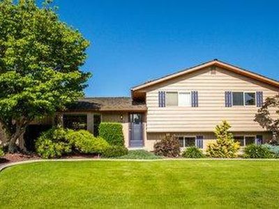 1212 Poe St, Wenatchee, WA, 98801