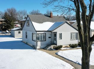 2118 S 109th St, West Allis, WI 53227