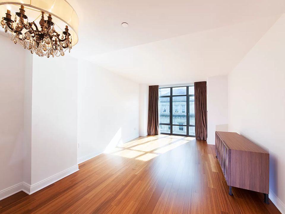1st image of 57 Reade St APT 8A