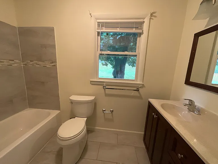 231 Fallsbrook Rd — Photo 4