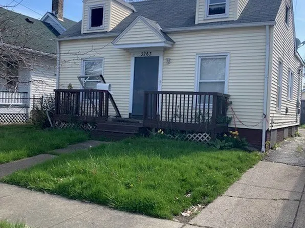 3263 W 56th St, Cleveland, OH 44102
