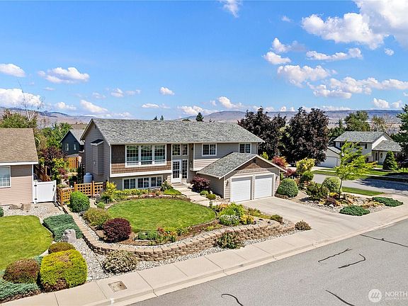 2nd image of 1600 Brandi Court