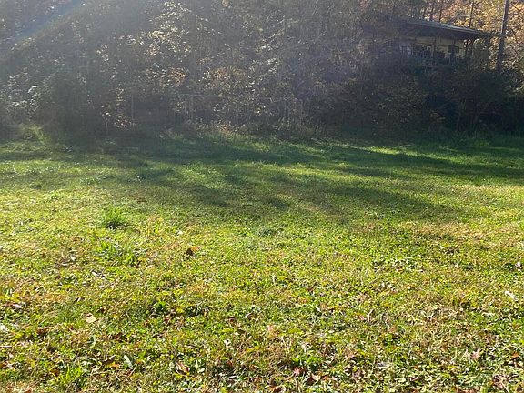3rd image of 149 Hilltop Est