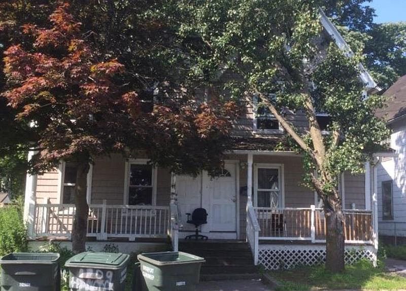 2nd image of 1187 Hancock Ave