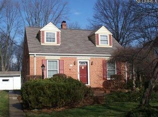 22598 Macbeth Ave, Fairview Park, OH 44126