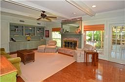 5th image of 2806 Eagle Creek Dr