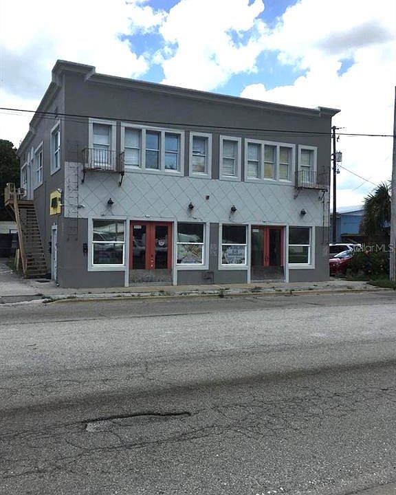 1st image of 2203 9th St W