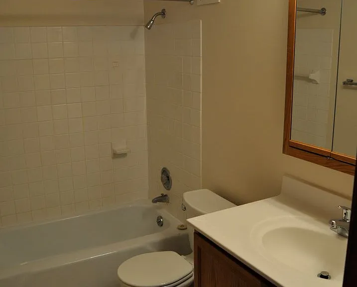 101 Parkway Ave — Photo 30