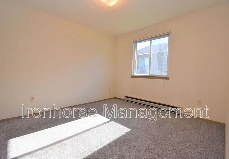 8 Hoffman Dr #1 — Photo 14
