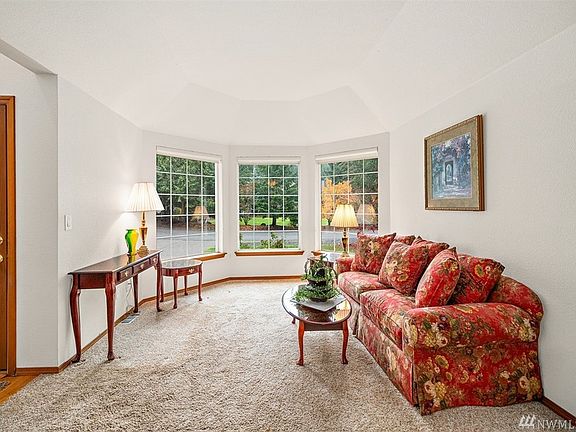 5th image of 6118 Tigertail Dr SW