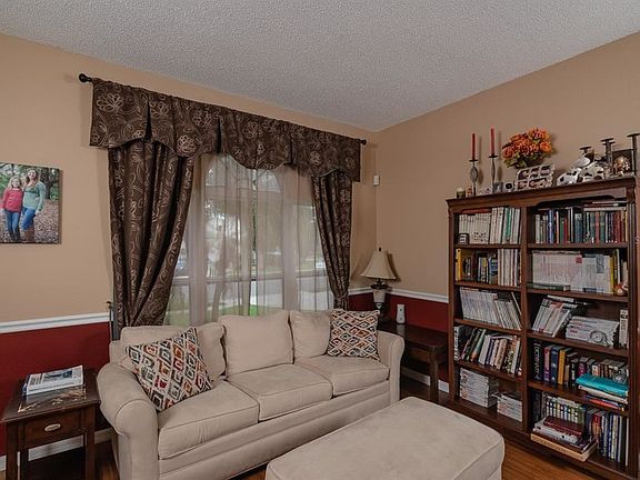 2nd image of 1465 Canal Cross Ct