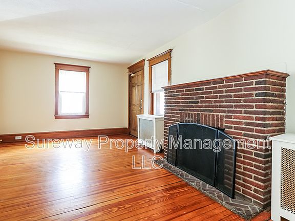 5th image of 2410-12 46th St #A