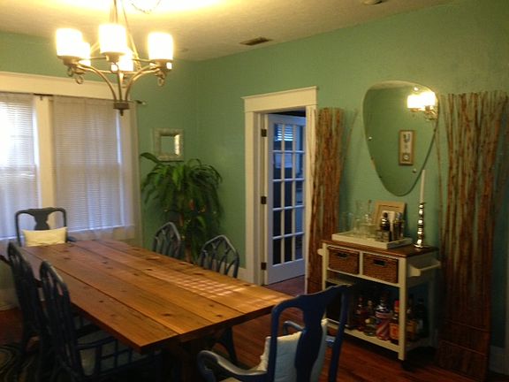 4th image of 206 W Hilda St