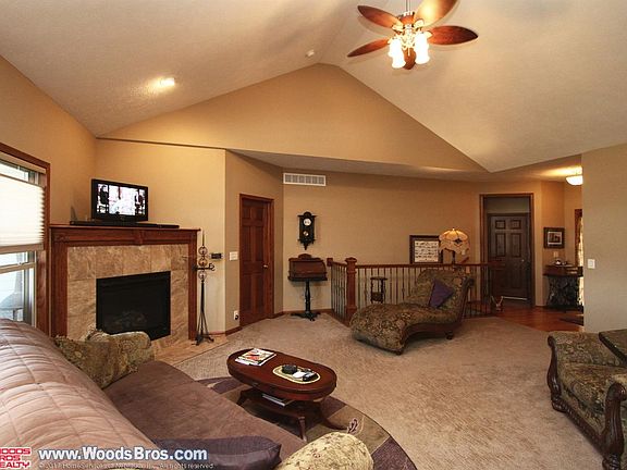 4th image of 8920 Berg Dr