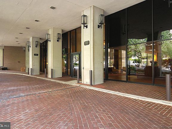 2nd image of 4620 N Park Ave APT 707W
