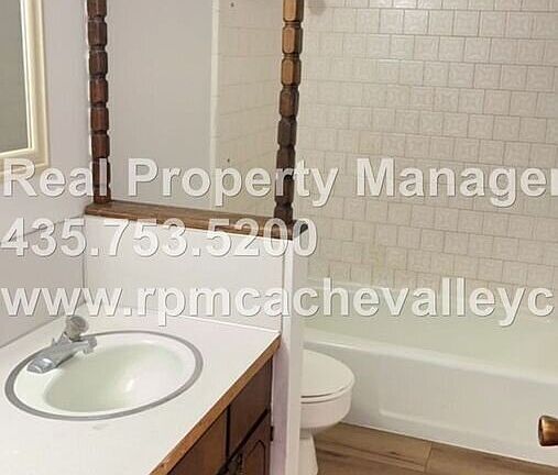 2nd image of 591 Dee Ave #4