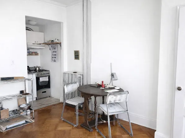 461 Greene Avenue image 1 of 6