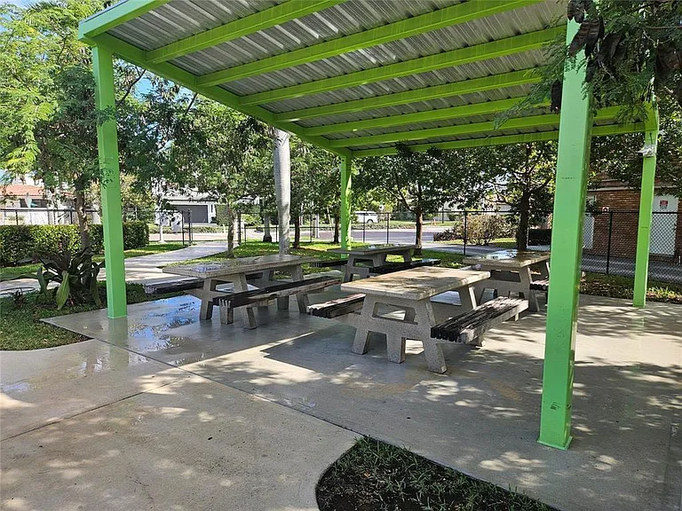 580 Egret Dr #310 — Photo 40