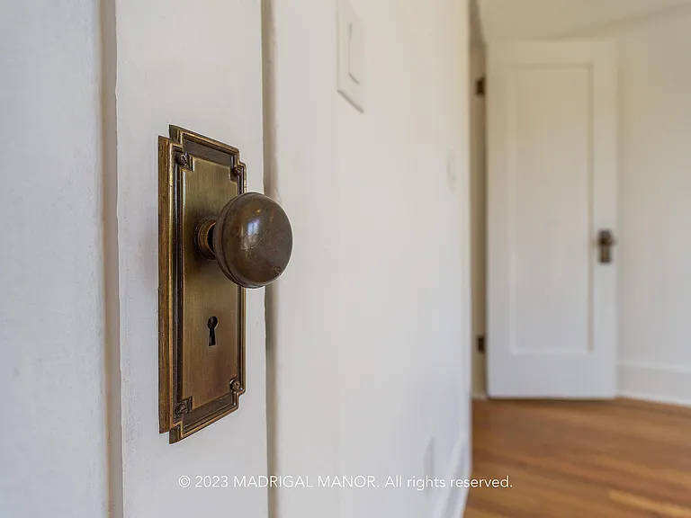 Orange St — Photo 12
