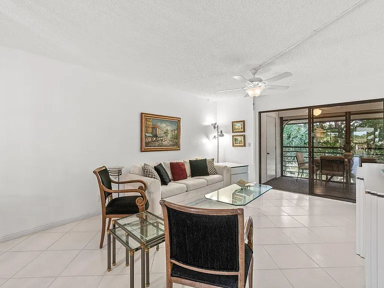 5380 Cedar Lake Dr #303 — Photo 2