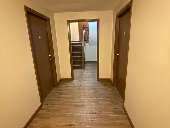 2nd image of 2901 Lawnridge Ct APT J
