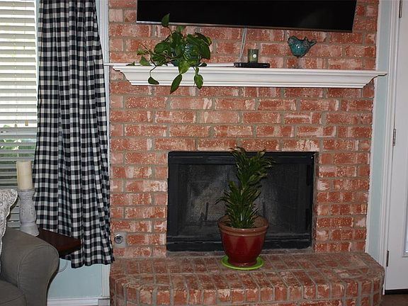 4th image of 704 Long Hill Ct