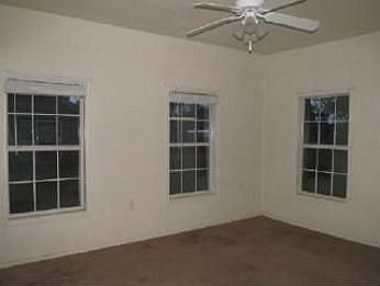 3rd image of 401 San Jacinto St
