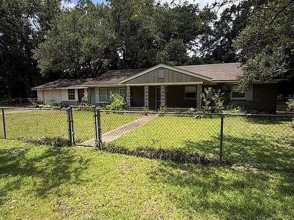 2nd image of 75525 State Highway 3241 Rd