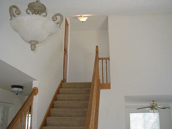 4th image of 2272 Adrienne Dr