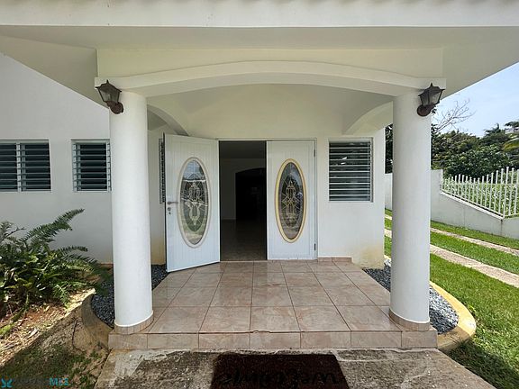 2nd image of 2B Villa Estela