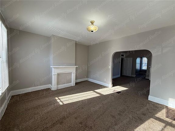 5th image of 808 W North St