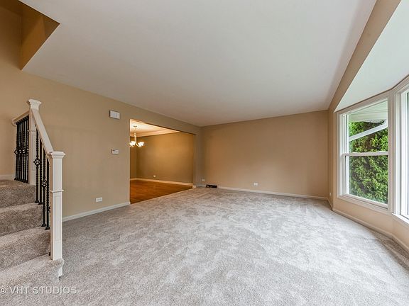 3rd image of 450 N Everett Dr