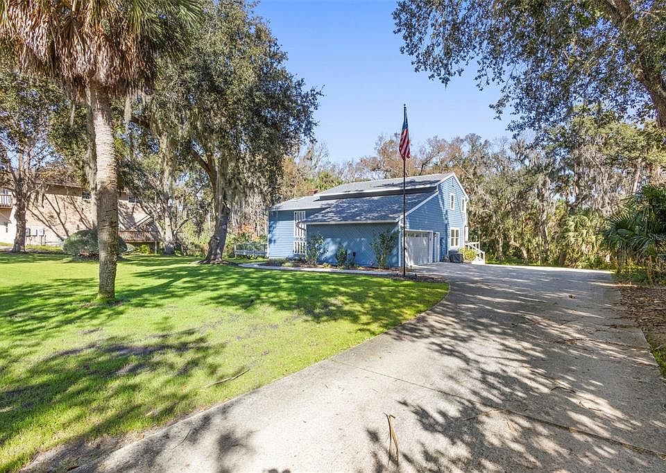 1st image of 385 E Country Circle Dr