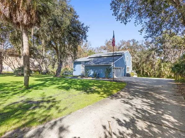 385 E Country Circle Dr, Port Orange, FL 32128