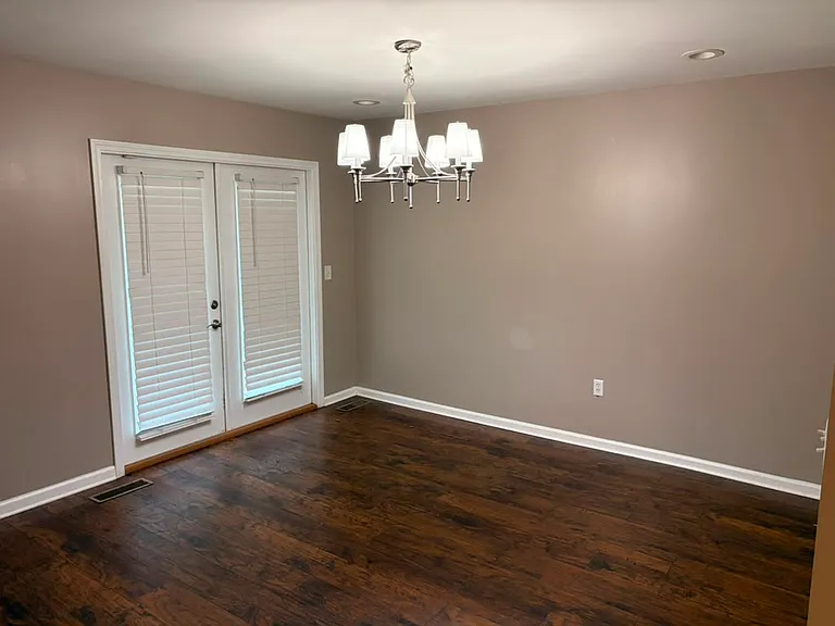 2428 Michael Dr — Photo 8