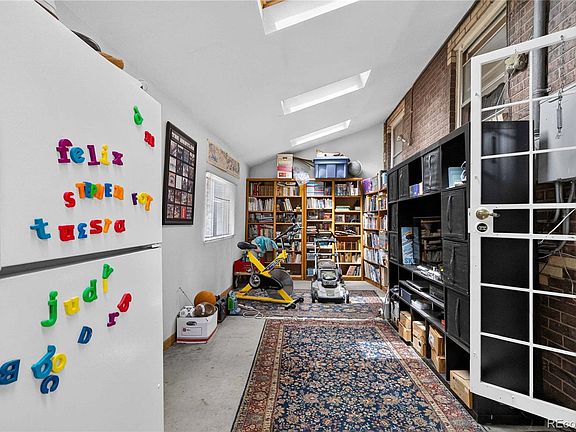 5th image of 3040 W 39th Avenue