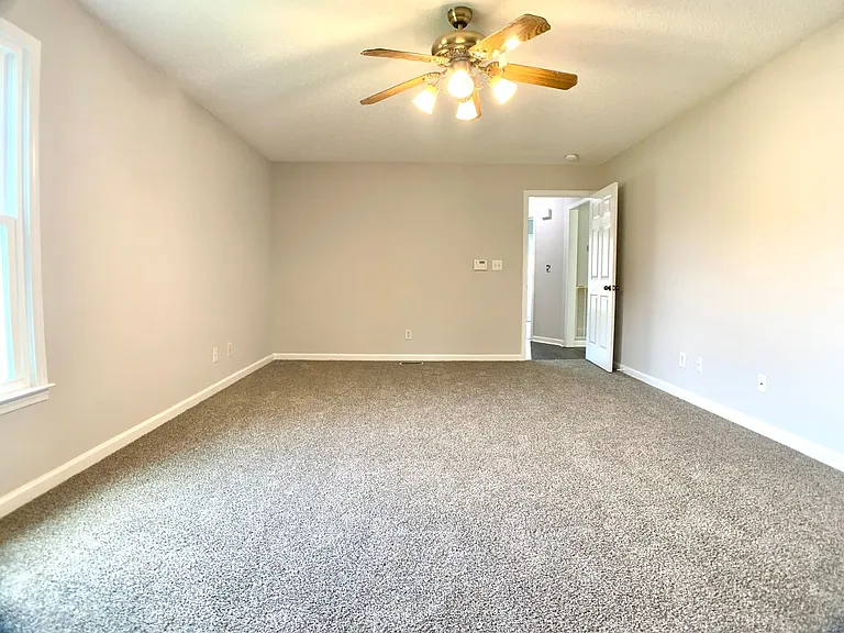 315 Harold Dr — Photo 21