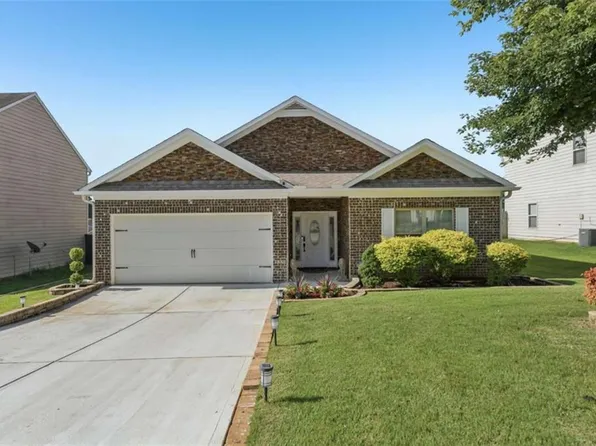 2335 Allman Dr, Jonesboro, GA 30236
