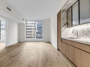 135 E 47th St #9FF, New York, NY 10017