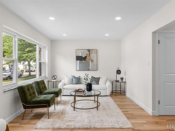 3rd image of 5676 Marquette Ave