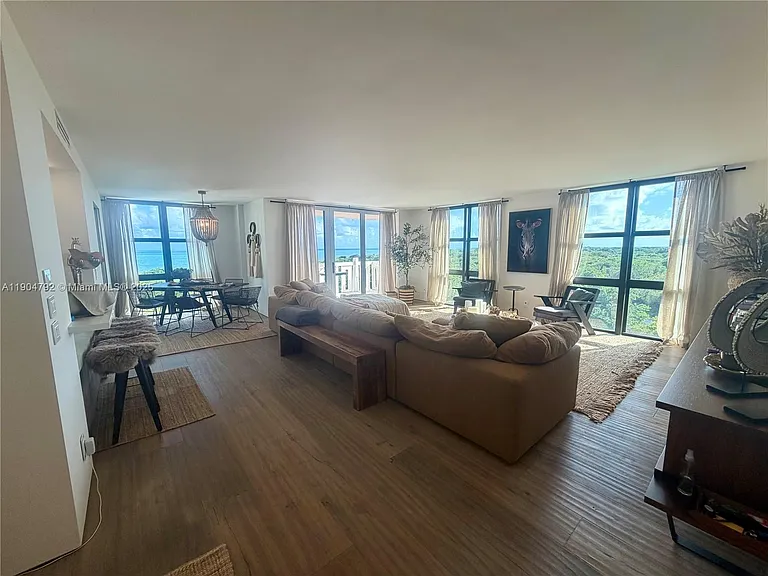 1121 Crandon Blvd #D608 — Photo 11