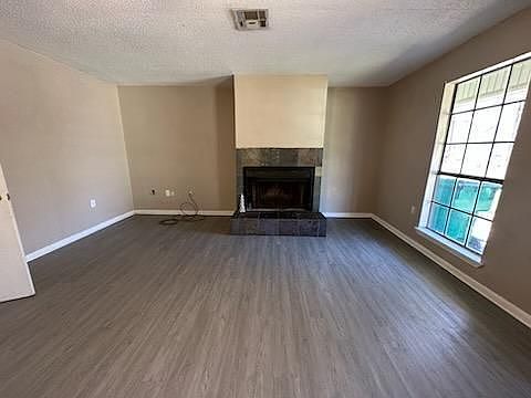 2nd image of 3866 Riviera Dr