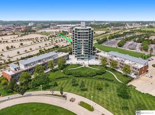 555 Riverfront Plz APT 704, Omaha, NE 68102