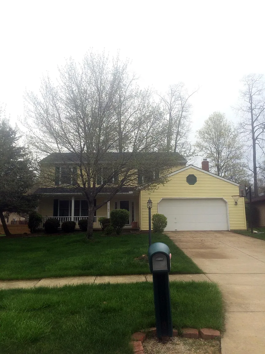10185 Huntington Park Dr photo 1