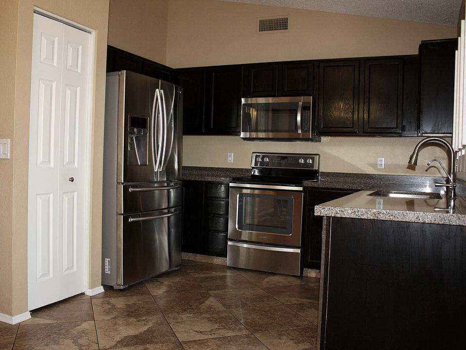 2nd image of 4509 E Ashurst Dr