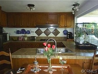 4th image of 14990 Beechwood Ln